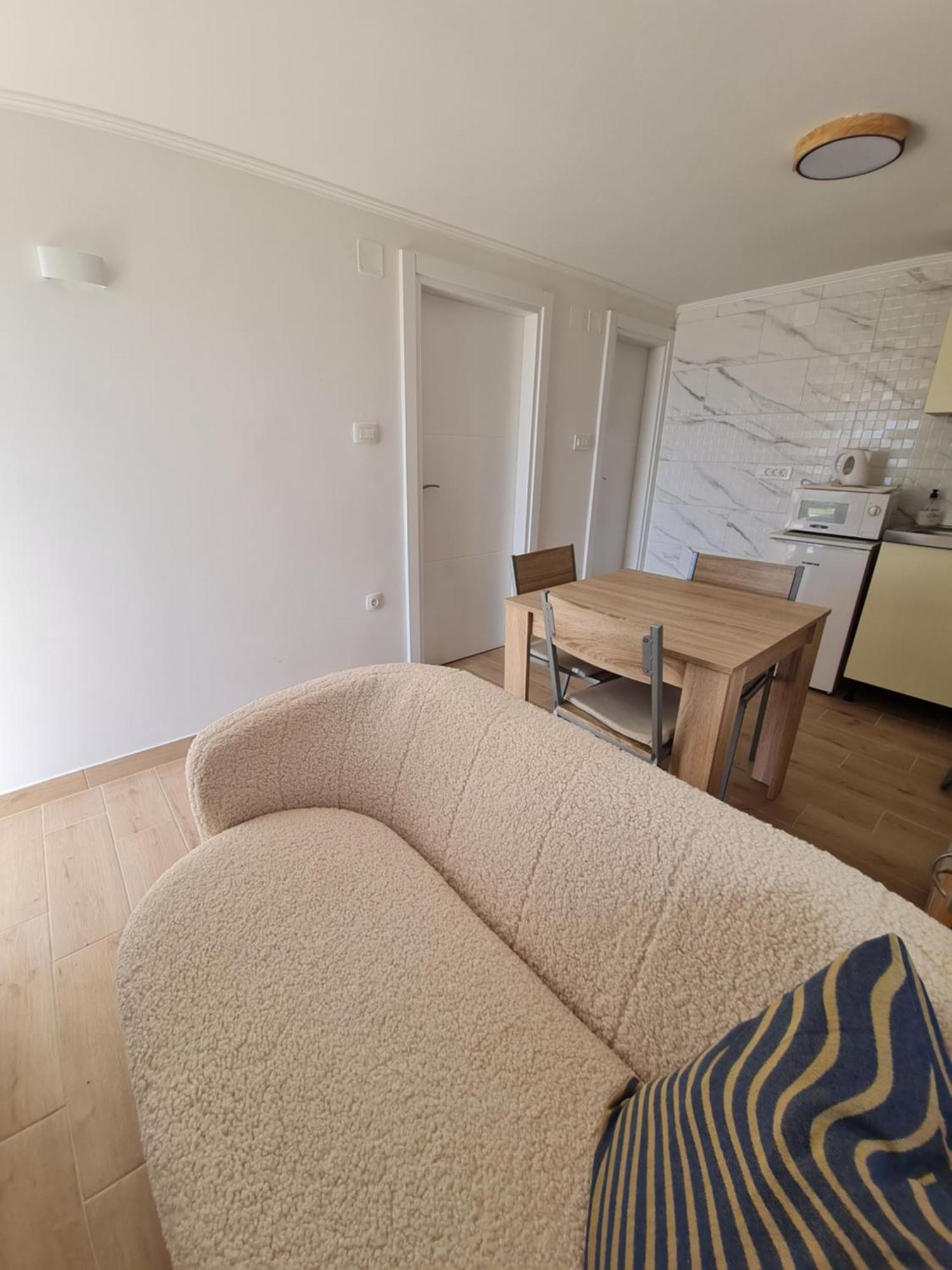 Apartman Luka Klenovica Kültér fotó