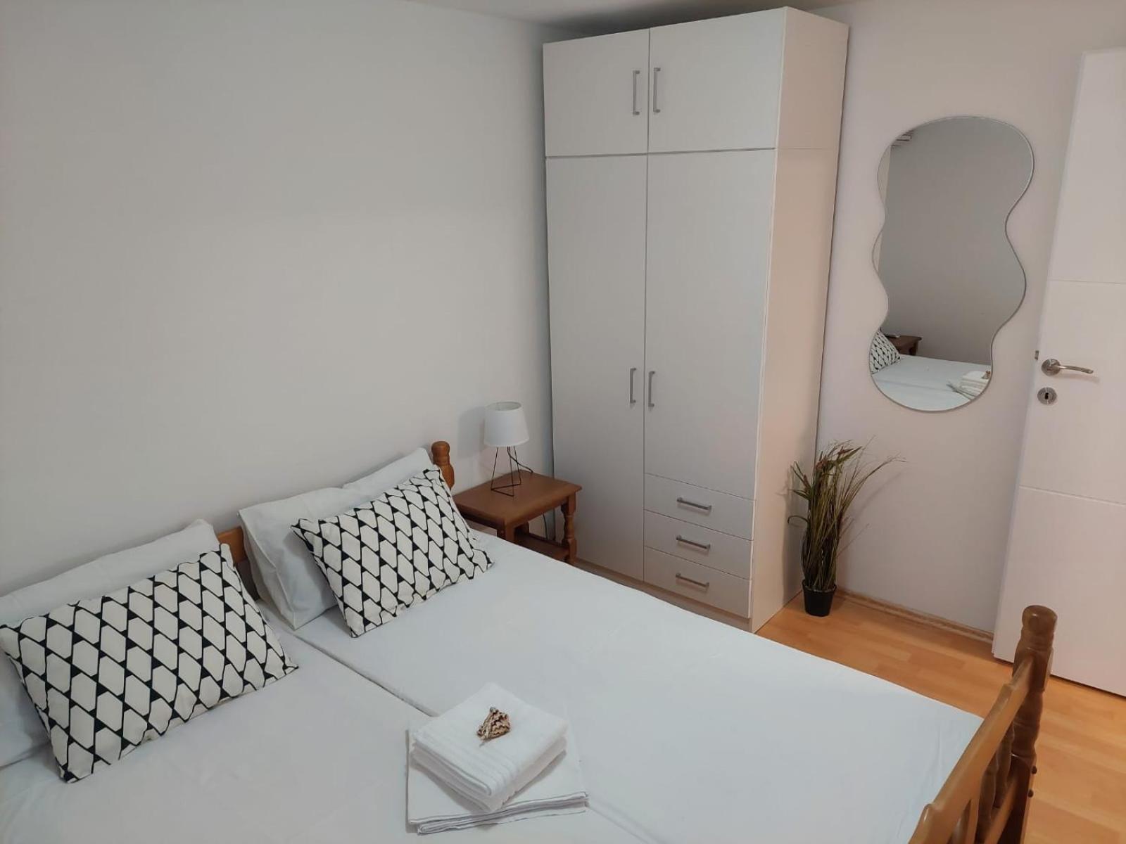 Apartman Luka Klenovica Kültér fotó